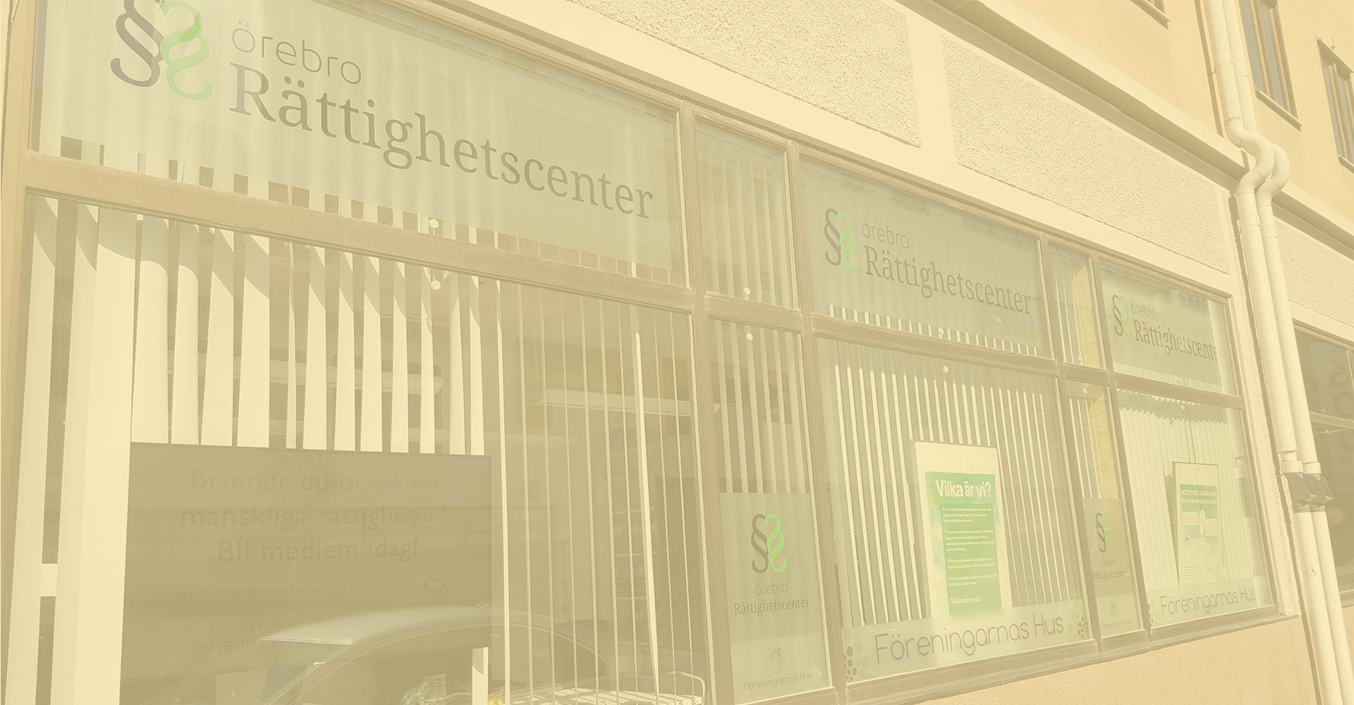 Bild på skyltfönster till Örebro Rättighetscenters kontor